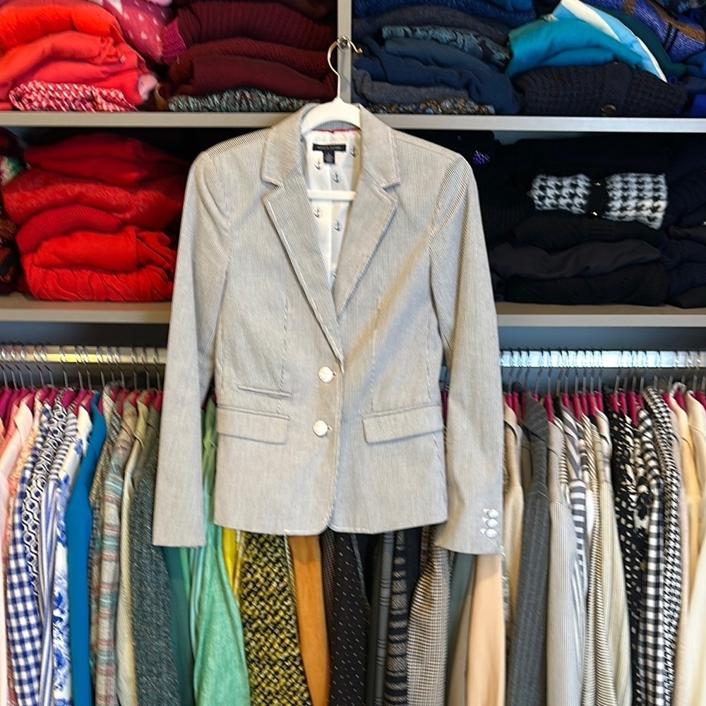 Tommy Hilfiger gray/white striped one button 2 pocket slit back blazer size 0